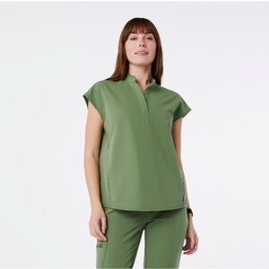 Rafaela scrub Top